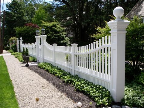 Woodland Classique Jardin Boston Par Perfection Fence Corp Houzz