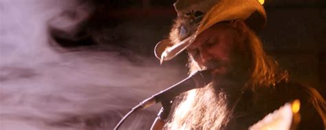 5 Powerhouse Vocal Performances from Chris Stapleton - American Songwriter