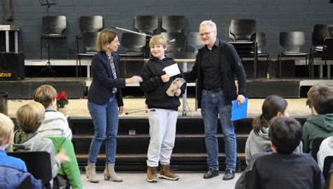 Spannender Vorlesewettbewerb Der Sechsten Klassen Wilhelm Gymnasium