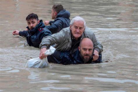 Emilia Romagna Le Vittime Salgono A 13 Cervia E Lugo Devastate