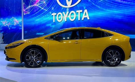 Cận Cảnh Toyota Prius 2023 Đẹp Khó Tả Thiết Kế ấn Tượng Không Nhàm