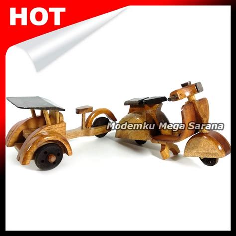 Jual Paket Duo Miniatur Dari Kayu Motor Vespa Becak Ukuran S Mini