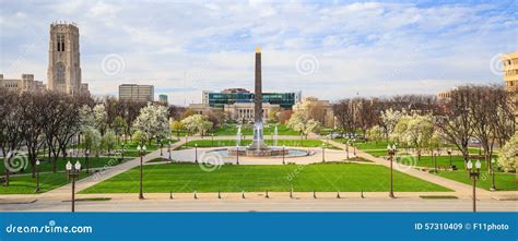 Indiana Veterans Memorial Plaza Stock Image Image Of Skyline