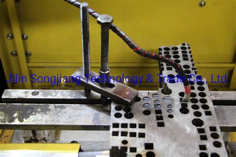 Economical DK7725 EDM Wire Cut Machine Spark Erosion China Wire Cut