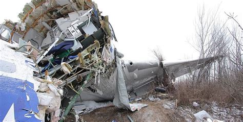 Crash of a Tupolev TU-154M in Moscow: 2 killed | Bureau of Aircraft ...