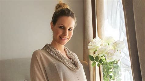 Hot Banditoz Star Stefanie Schanzleh Zeigt XXL Babykugel