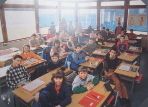 Photo De Classe Cm De Ecole Ir Ne Et Fr D Ric Joliot Curie Le