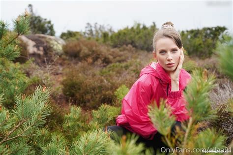 Ellaa Nude OnlyFans Leaks Fappening FappeningBook