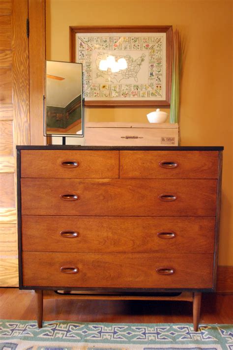 * Happyroost*: Dresser Makeover Revealed!