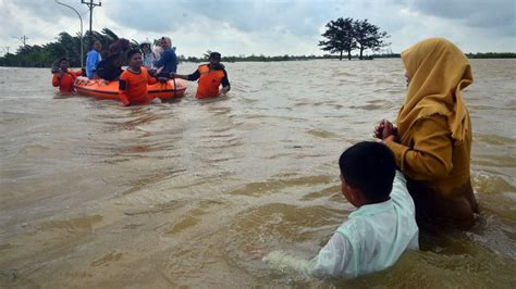 Mencari Akar Masalah Banjir Yang Berulang Di Pantura Jawa Tengah