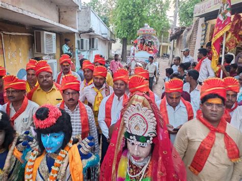 श्रीराम के जयकारे के साथ निकाली रामनवमी पर शोभायात्रा पाटन में श्रीराम