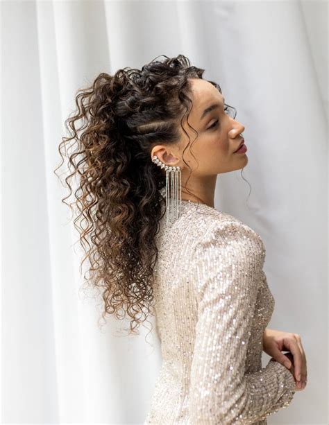 Penteado Em Cabelo Cacheado Curly Bridal Hair Curly Wedding Hair