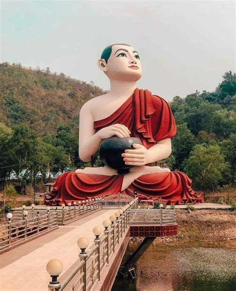 Pin By Pannapadipa ☸ David Street On Monks And Nuns ☸️ Ngapali Beach Inle Lake Reclining Buddha