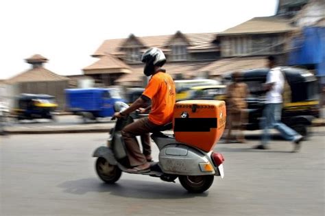 A Food Delivery Boy Seeks Sex From Woman Customer After An Order Dispute