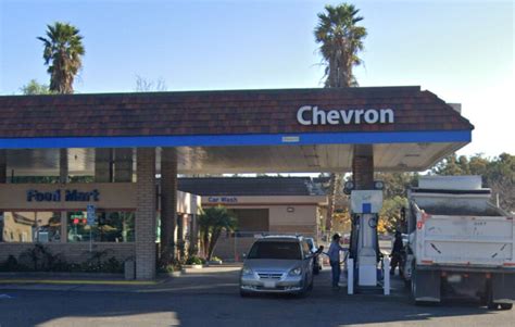 Car Wash at Moorpark Chevron Car Wash- 502 New Los Angeles Ave, Moorpark,CA