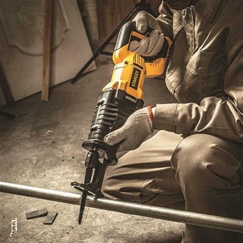 Stanley SPT900 Tilki Kuyruğu Testere | dewdepo