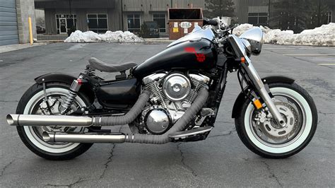 KAWASAKI VULCAN 1600 - Blue Collar Bobbers