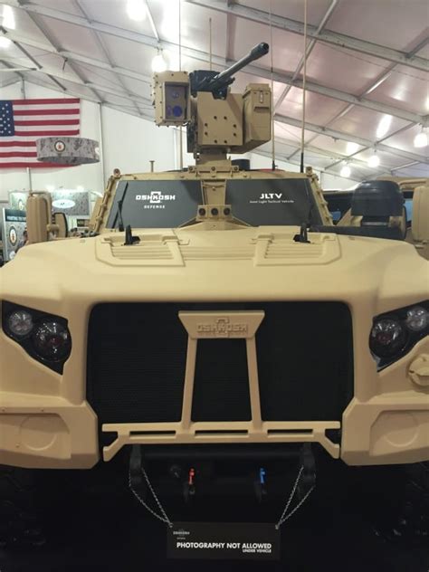 As Jltv Deliveries Begin Oshkosh Pulls Out Big Guns For Marine Corps And Army Trade Shows