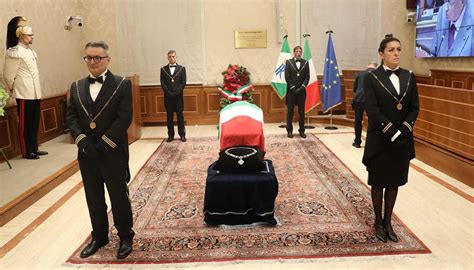 Funerale Di Stato Laico Per Giorgio Napolitano Alla Camera Prima Di