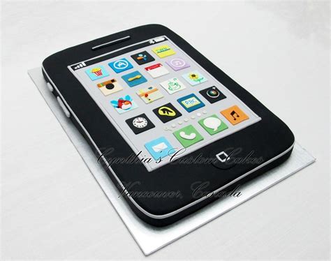 This Is By Far The Best Iphone Cake Ive Ever Seen Its All Hand