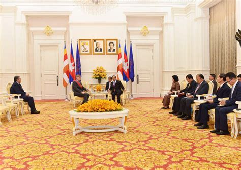 Le PM cambodgien reçoit le secrétaire exécutif d CDI ករសងពតមន