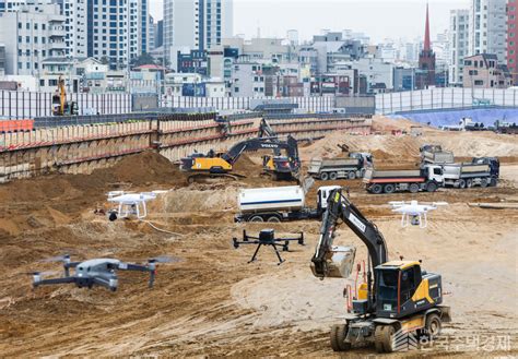 Ai가 설계하고 드론과 로봇이 건설현장을 누빈다 위클리한국주택경제신문