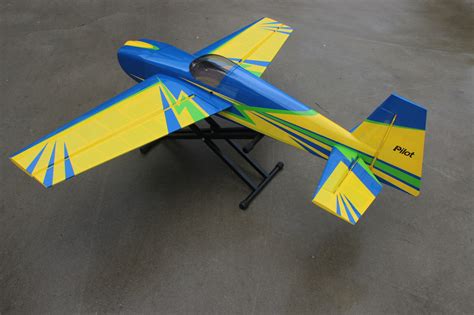 Edge 540 NEW - 74" (1.88m) - Pilot-RC