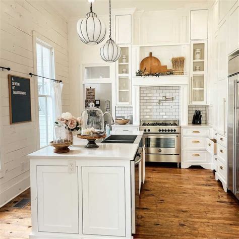 Modern Farmhouse Style Kitchen With Wood Accents Soul Lane