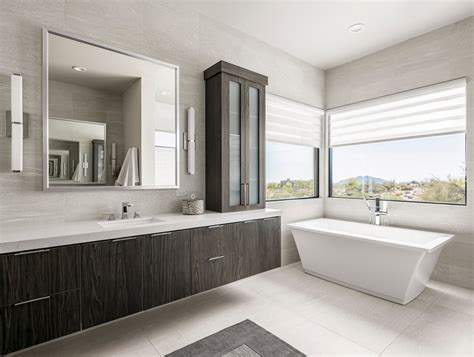 arizona-modern-bathroom-picture-windows.jpg