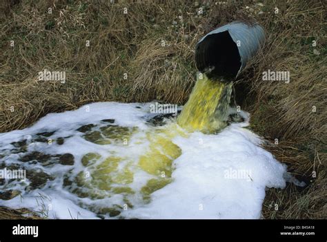 Point source water pollution hi-res stock photography and images - Alamy