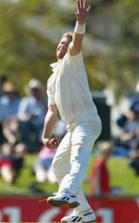 Shane Warne celebrates a wicket | ESPNcricinfo.com