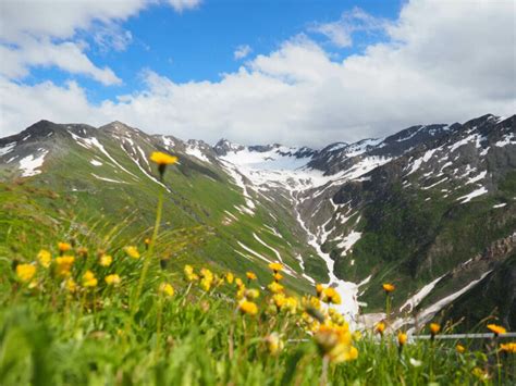 Furkapass Hotel Belvédère und bester Ausblick auf den Rhonegletscher