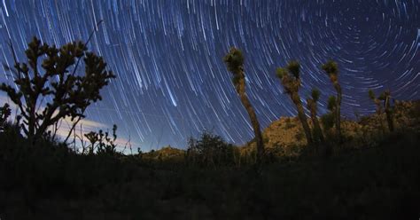 Beautiful Timelapse Of The Night Sky Over The Mojave Desert Twistedsifter