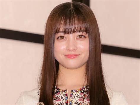 橋本環奈、ソフトクリームに満面の笑みで「彼女とデートなうに使っていいよ。みたい」 ／2020年8月8日 写真 エンタメ ニュース