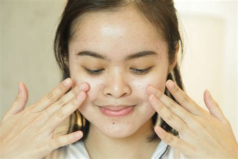 mommies daily skin care    glowing skin