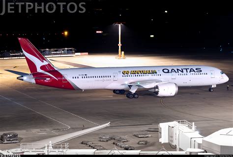 VH ZNH Boeing 787 9 Dreamliner Qantas Tzeman Kenny Ho JetPhotos