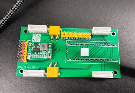 Stm32最小系统板的拓展板（电机舵机驱动） 立创开源硬件平台