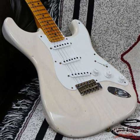 Fender Custom Shop Eric Clapton Signature Stratocaster Maple Board Journeyman Relic Aged White