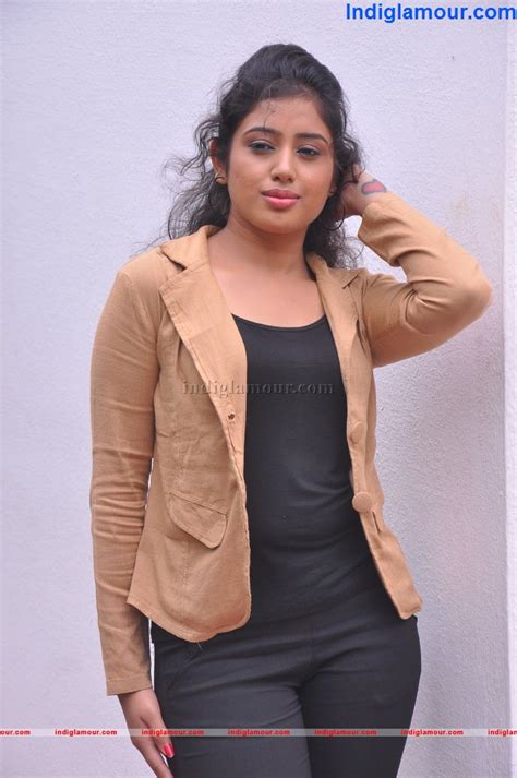 Jeevitha Actress Photosimagespics And Stills 11243 10