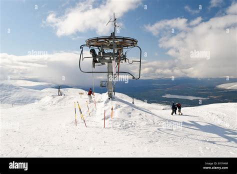 Aviemore scotland ski lift hi-res stock photography and images - Alamy