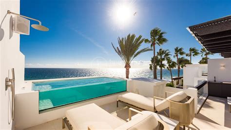 Front Line Beach Penthouses For Sale In Puente Romano Marbella Golden Mile