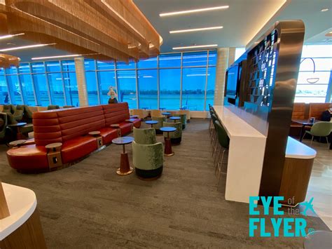 Delta Sky Club Minneapolis G Concourse Review Seating Eye Of The Flyer