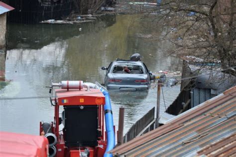 A fost emisă avertizare COD ROȘU de inundații în următoarele ore Ce