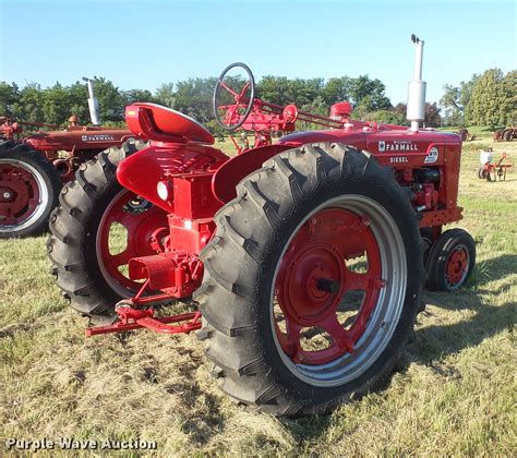 Farmall Super Md Ta Tractor In Veblen Sd Item Ev9035 Sold Purple Wave