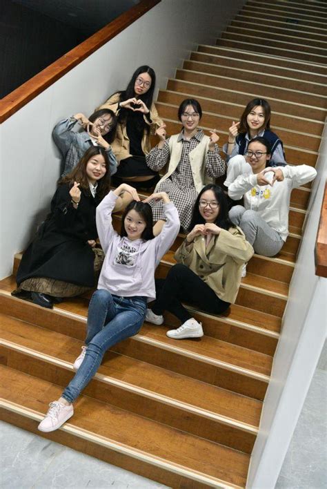 學霸宿舍！武漢一大學同寢室8名女生全部保研成功 每日頭條