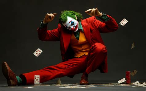 Joaquin Phoenix S Joker Suit A Deep Dive Into The Iconic Style Hockerty