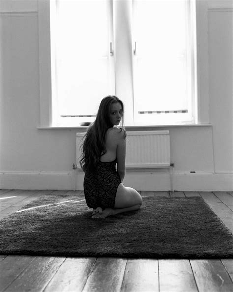 Sophie Nicole Thorpe - Dmitry Serostanov - Sophie - Fuzz Magazine