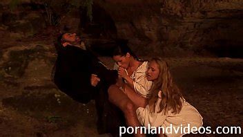 Anal Al Aire Libre Perras Calientes Compartiendo Una Gran Polla XVIDEOS