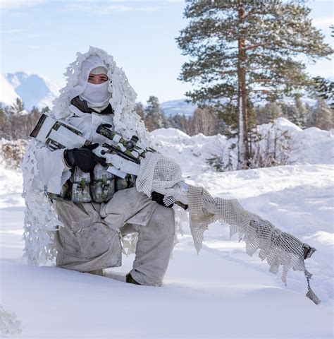 Parachute Regiment Soldiers From The 2nd Battalion The Par Flickr