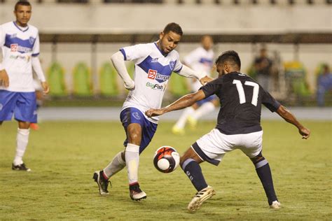 Um A Mais Remo Empata Sem Gols O Pinheirense Rolando A Bola